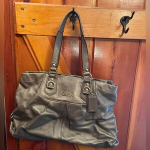 Coach Dark Silver Shoulder Bag/Purse. L1160-F15512. Clean. Excellent Condition